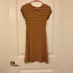 Striped orange flowy summer dress midi/mini